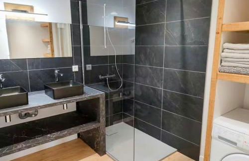 Family Villa Overlooking Lake Serre-Ponçon - Foto 19