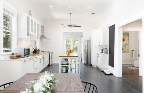 2BR 2BTH with Private Pool Riverwalk Downtown - Foto 32