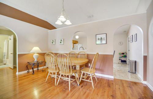 Pool and Fire Pit Family-Friendly Palm Bay Home! - Foto 6