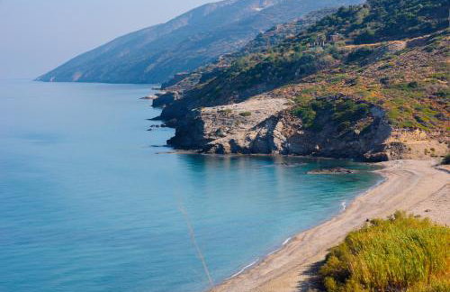 House in Εndless green - Arethousa, Ikaria - Photo 34