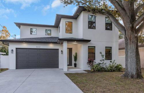 5BR Serenity Tampa Pool and Hot tub - Foto 29