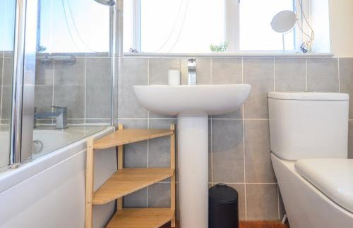 Chapel Allerton Family Bliss - Near Roundhay Park Pass the Keys - Foto 28