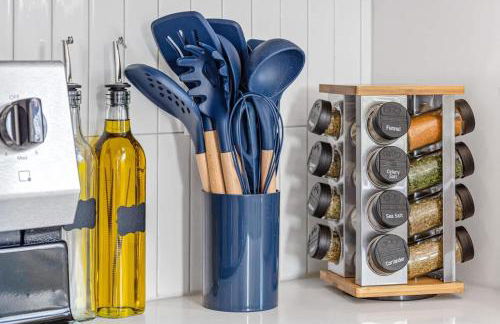 Lux 2BD Gym Rooftop Street Parking by DT UMN - Foto 19