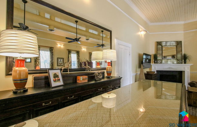 The Irish Bar near Bay Historic Savannah - Photo 50