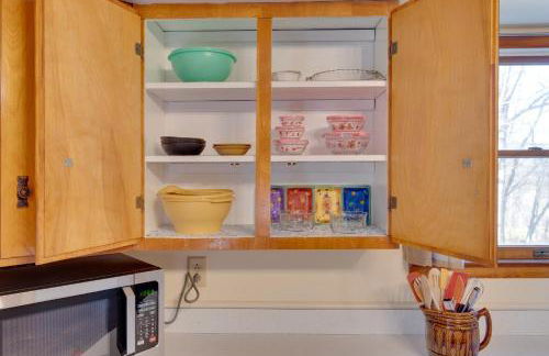 Peaceful Horseheads Hideaway with Deck and Yard! - Foto 14