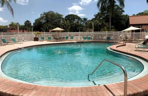 Waterview Oasis Retreat, minutes to Anna Maria Island and IMG - Photo 27