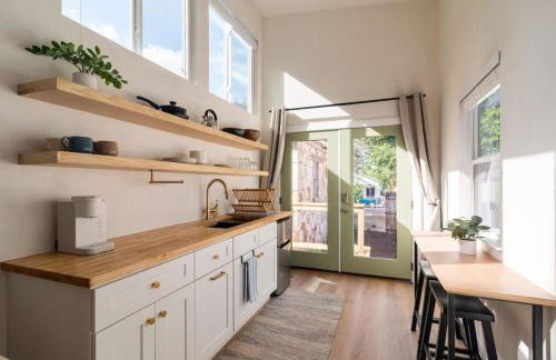 BoHo Tiny Home - Walkable to the Best of East Austin - Foto 1