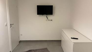 UZ Villa 11 - Laatzen 10 Minutes to Hannover Messe 140qm Modern Living Self-Check-In Wifi Parking - Foto 5