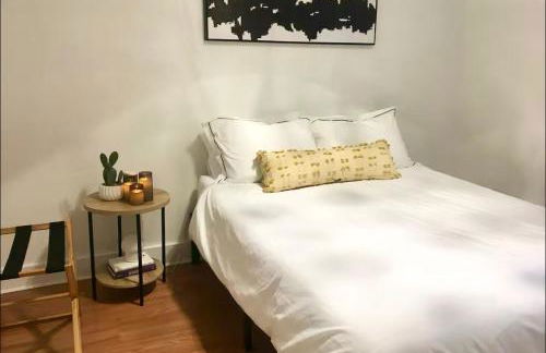 East Side Spa Retreat Near Lake - Foto 35