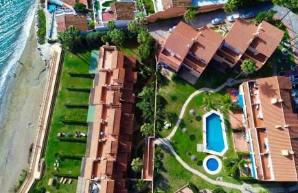 No10 - Beachfront Estepona close to port, 2 bedroom, 2 bathroom, sleeps 5 - Photo 54