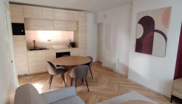 Le Gally 40m2 Cœur de ville avec garage! - Photo 2