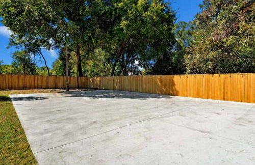 Modern Waco Retreat in a Prime Location - Foto 19