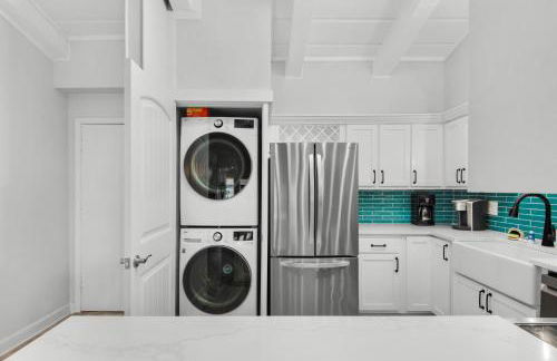 Steps to the Beach Pool Courts Family Fun - Foto 21