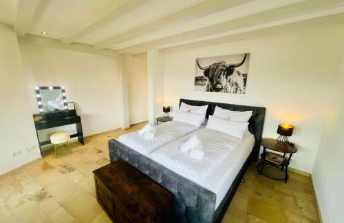 Panoramablick mit Privatparkplatz, 2 Balkone und 1,5 Bäder - Foto 4