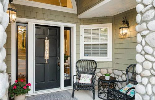 Luxury 5br 3 5ba w Pool & Hot Tub - Photo 24