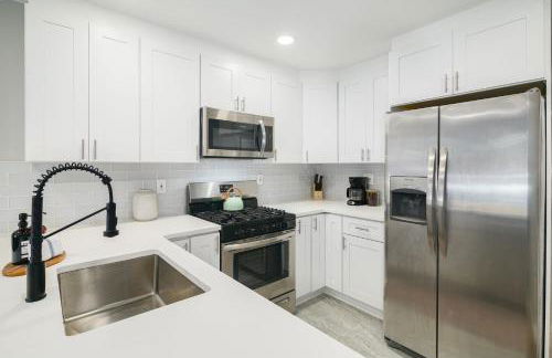 2BR in Heart of Queen Village - walk to everything! - Foto 17