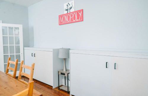MONOPOLY - Prime-Location - Walkable - Sleeps 6 - Foto 13