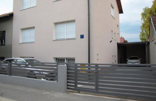 Zagreb Apartmani Santana - Foto 28