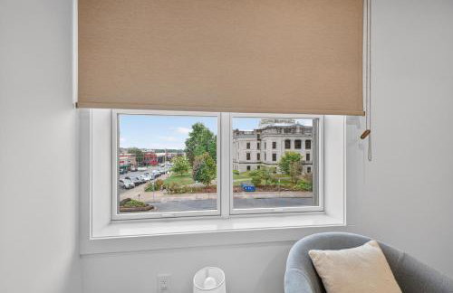 Stylish Downtown Unit with Historic Charm apts - Foto 16