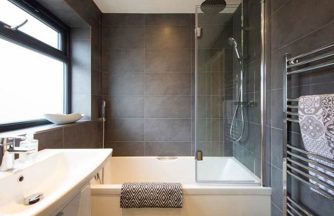 Designer Family Escape Hot Tub Steps to Beach - Photo 67