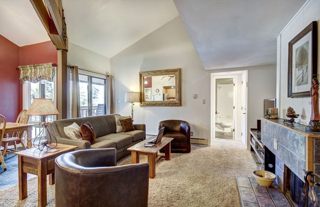 2BR/2BA Condo on Shuttle Route - Wild Irishman 1015 - Pool & more! - Foto 25