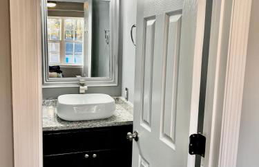 Luxury Townhome Jacksonville, NC - Foto 53