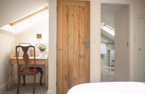 Winsbury Cottage - Photo 17