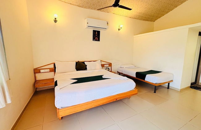 Unity Sunrise Resort Statue of Unity Ekta Nagar - Photo 13