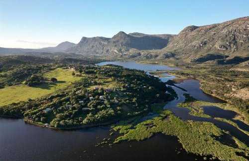 Refúgio na Lapinha com dois chalés, ideais para casal, família ou pequeno grupo de amigos, com acesso privativo à lagoa, caiaques e quadra de beach tennis - Foto 66
