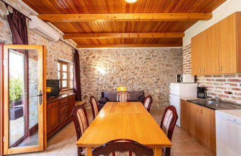 Four-Bedroom Holiday Home In Lisane Tinjske - Foto 3