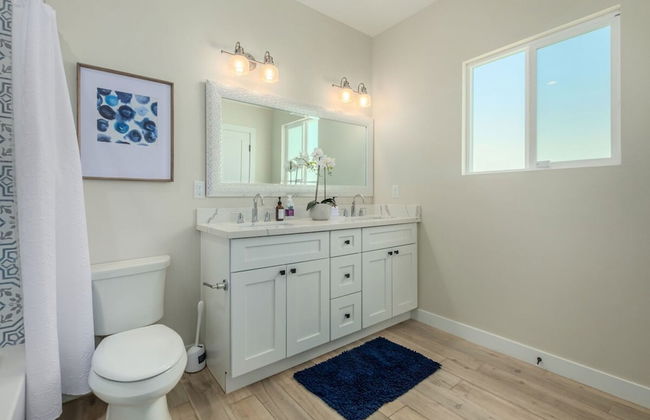 Modern Arcadia Estate Htd Pool Bikes Chef Kitchen - Foto 24