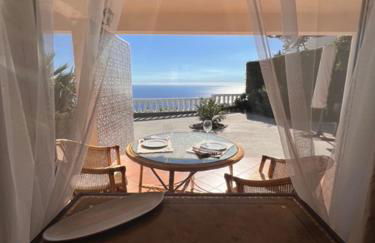 Private Oceanfront Cottage with 180 degree Sea View, 100 m Terrace - Foto 8