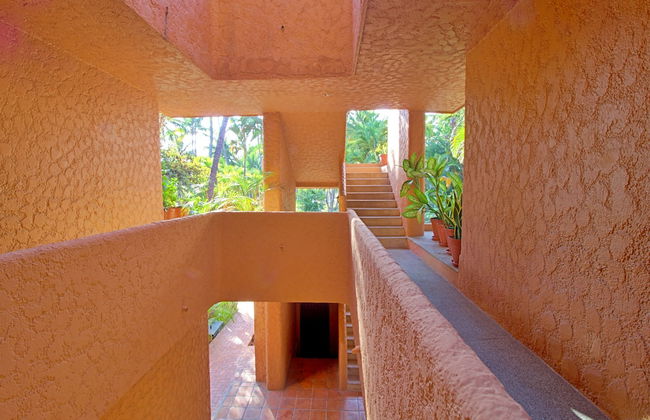 Villa Facing the Beach in a Large Terrace 7 Pools, Tennis Courts, 247 Security - Foto 9