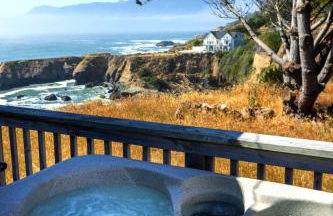 Cozy Oceanview! by OceanviewHotTubs Oceanfront! Shelter Cove, CA Tesla EV station - Foto 11