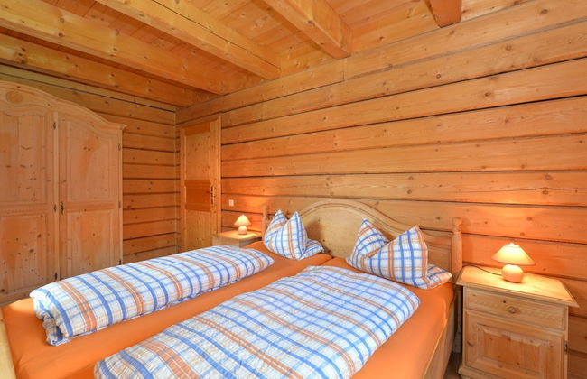 Ferienhaus aus Holz in der Nahe des Skigebiets - Photo 4