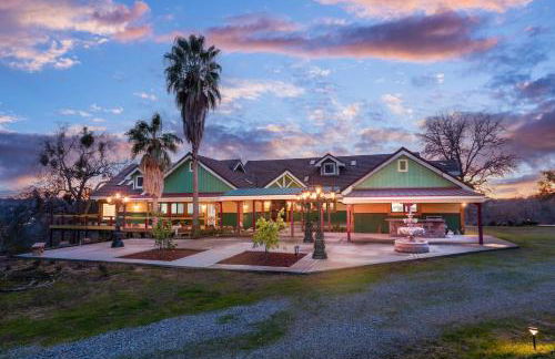 Yosemite Gateway Sleeps 18 - Coarsegold Villa near Bass Lake - Foto 1