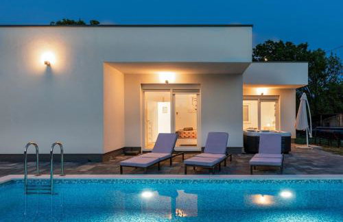 Villa Blue Lagoon - Private Pool and Whirlpool - Foto 4