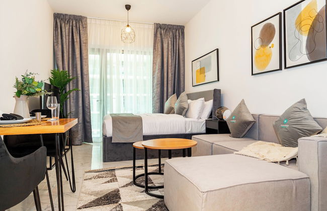 Bloomfields Stylish STU in Oasis Masdar - Photo 1