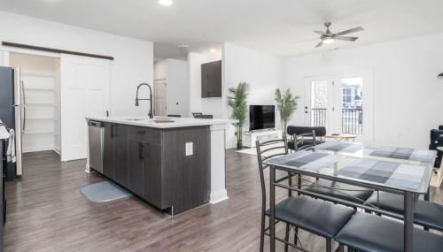 Your Cozy 2BD Whitestown - Photo 3