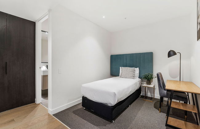 The Eminence Apartments by CLLIX - Photo 6