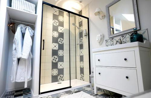 Les Charmes du Lac Gite Romantique avec jacuzzi privatif - Foto 19