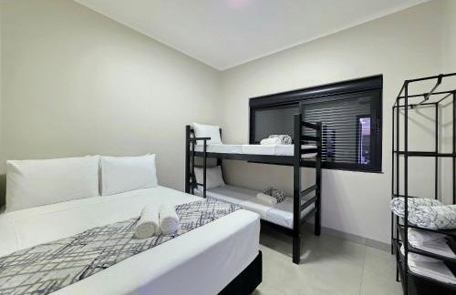 Casa novíssima com piscina ao lado do Centro - Foto 5