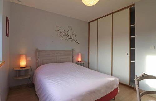 Maison spacieuse à St Denis de Villenette avec jardin clos - FR-1-497-115 - Foto 7