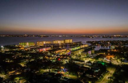 Downtown-Gulfport-Cooled & Heated Pool - Foto 43