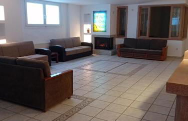 Villa Stef Lux - Πολυτελής Βίλα 8 - 10 ατόμων με Εσωτερική Πισίνα περιοχή Αεροδρομίου - Περαίας Θεσσαλονίκη - Photo 15