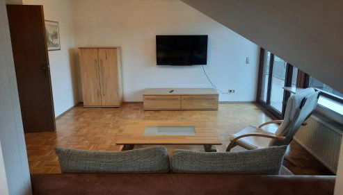 Dachgeschosswohnung in Künzell - Foto 2