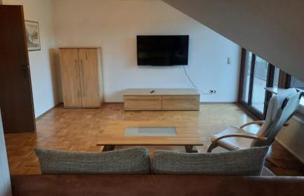 Dachgeschosswohnung in Künzell - Foto 2