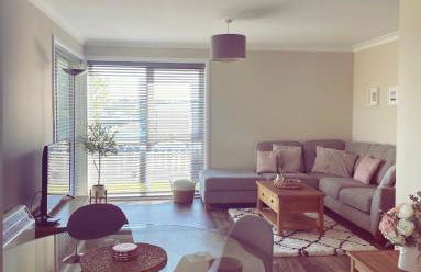 Malva - Modern 2 Bedroom Bungalow in Wick Sleeps 4 with private parking - NC500 Route - Photo 2