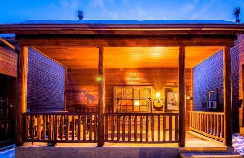 Cabin#2 Elk Hallow - Pet Friendly - Sleeps 6 - Playground & Game Room - Foto 24
