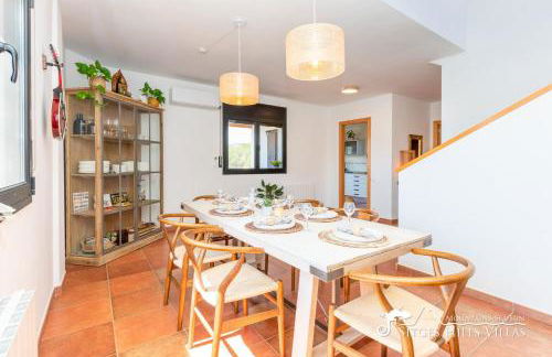 Villa Serranita - Stylish Holiday Home with Views and Air Conditioning 15 mins to Sitges - Photo 47